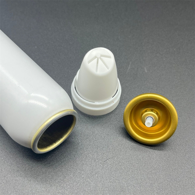Máy xịt tóc chuyên nghiệp cho kích thước và kiểu dáng. 75ml dung lượng.